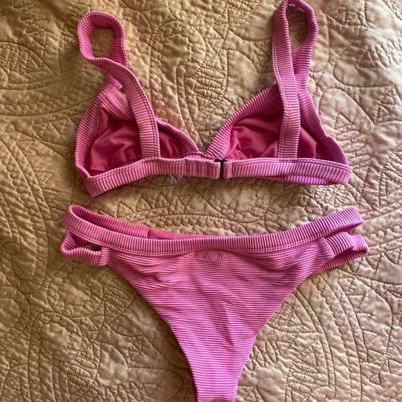 Billabong Bikini Set - Picture 4 of 5